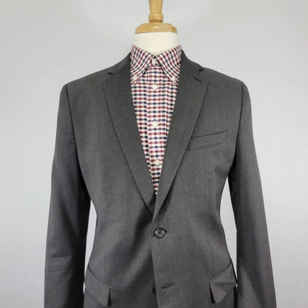 Banana Republic Men's Sport Coat Blazer Two Button‎ Charcoal Lanicifio Wool 42L